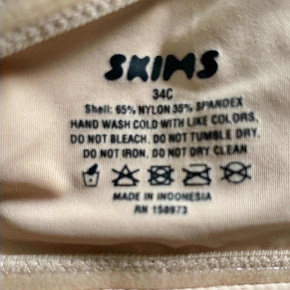 SKIMS Fits Everybody STRAPLESS BRA in CLAY NWOT Size 34C - Picture 7 of 9